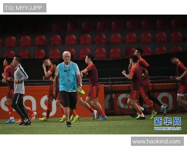 从菜鸟到球星:一名足球新星的成长之路与挑战解析 从菜鸟到球星:一名足球新星的成长之路与挑战解析